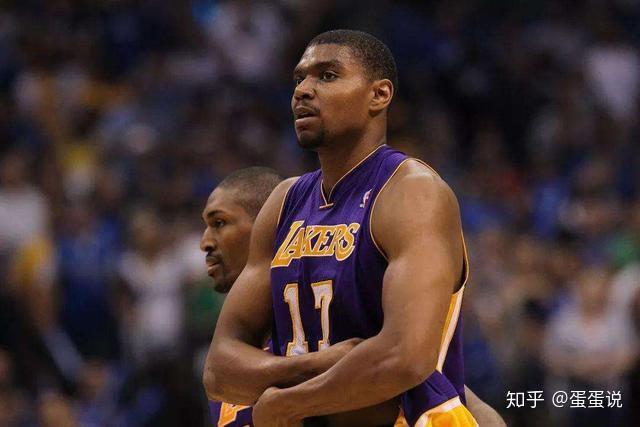 官方：39岁胡尔克加盟弗鲁米嫩塞，签约至2027年12月