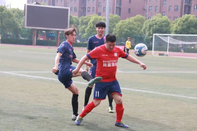 李弘权21分上海大胜广东 张宁21分山西负同曦